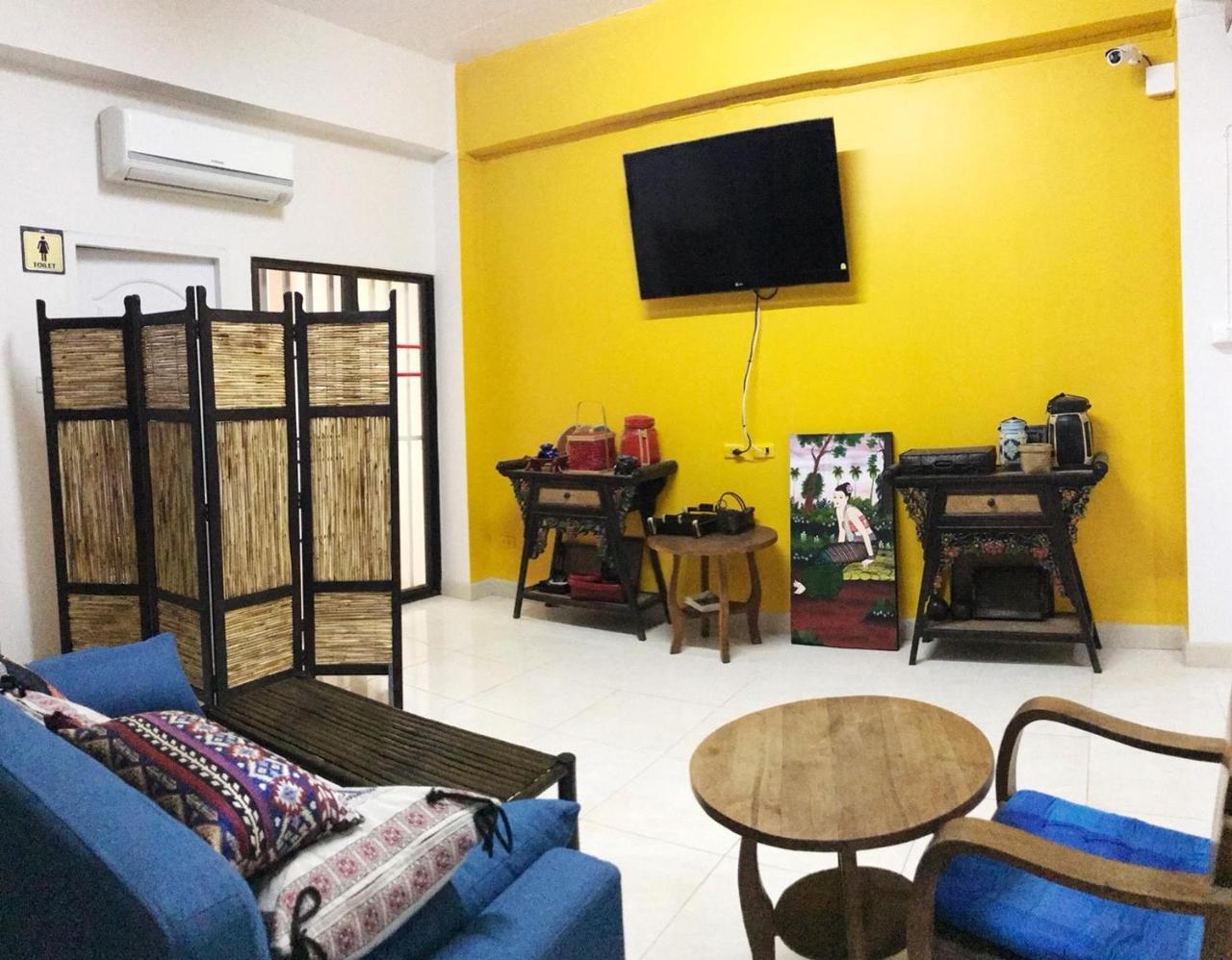 Varada Place Chiang Mai Esterno foto