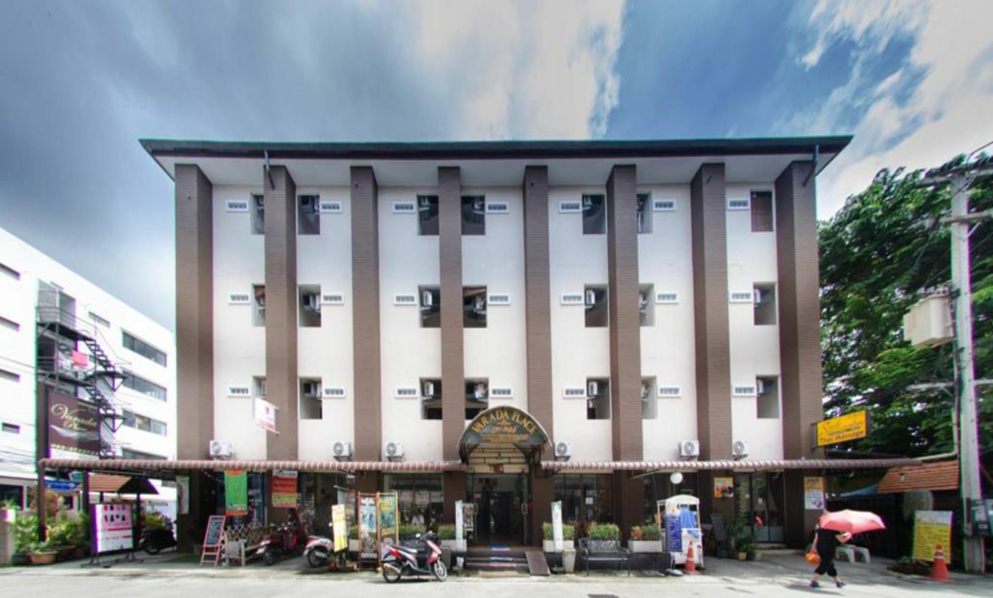 Varada Place Chiang Mai Esterno foto