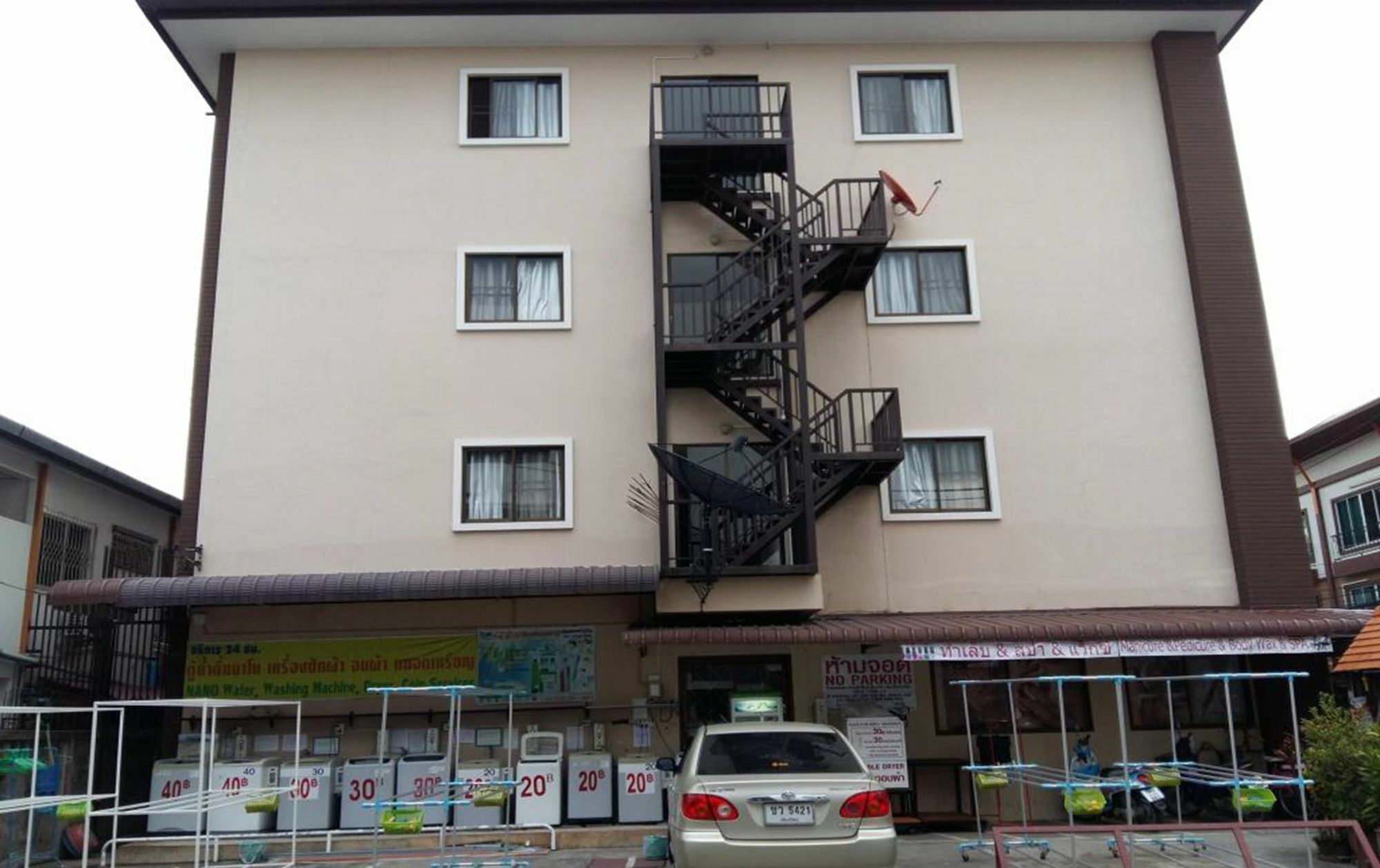 Varada Place Chiang Mai Esterno foto